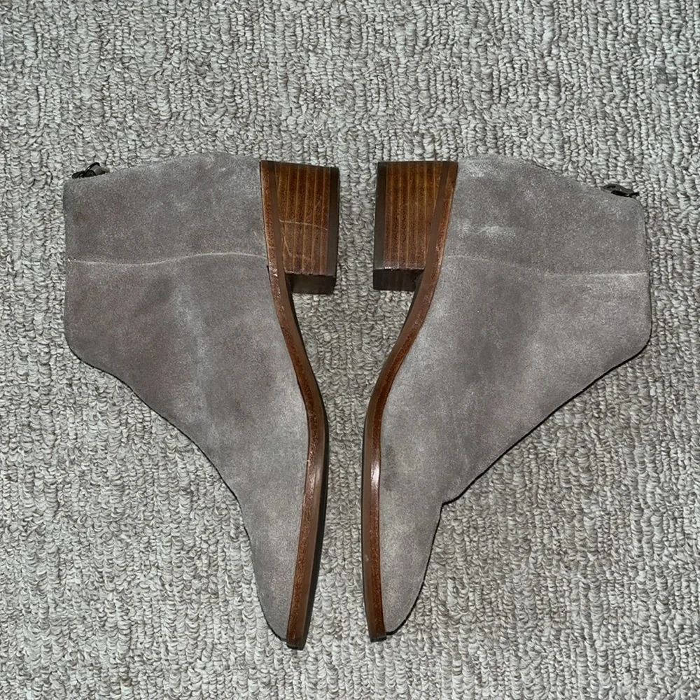 Soludos Anthropologie Venetian Gray Flat Ankle Boots Suede Size 7